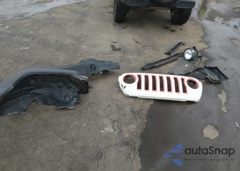 2021 Jeep Wrangler Unlimited Sport S 4X4 z USA, uszkodzony, nr VIN 1C4HJXDG6MW857863